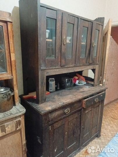 Старинный буфет