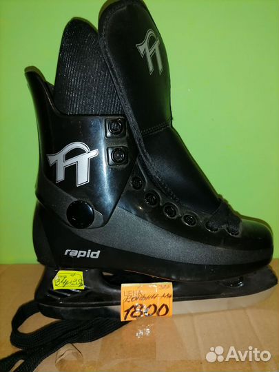 Коньки хоккейные 32,34,35 размеры