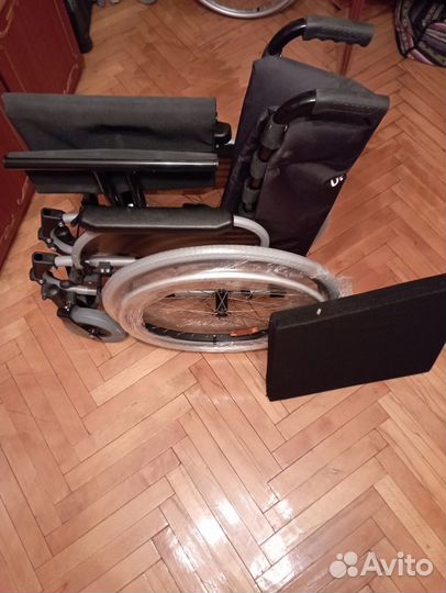 Инвалидная коляска новая