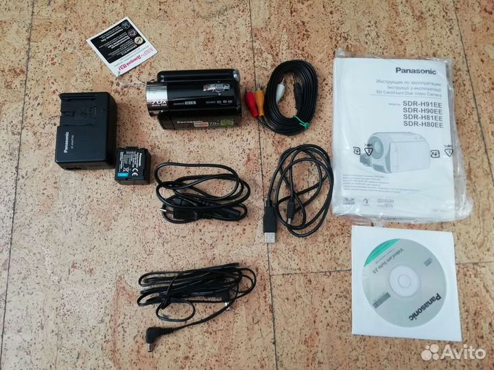 Видеокамера SDR-H81 HDD