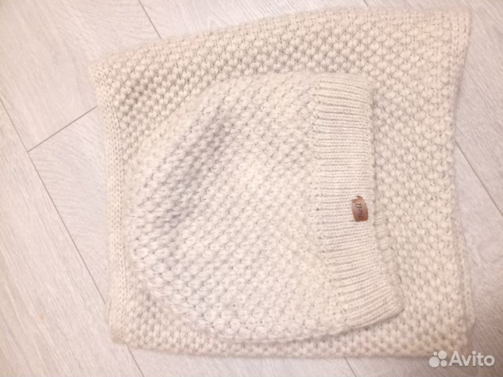 Комплект шапка и снуд