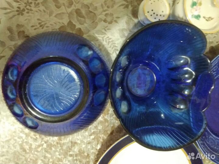 Столовый сервиз салатницы тарелки разные