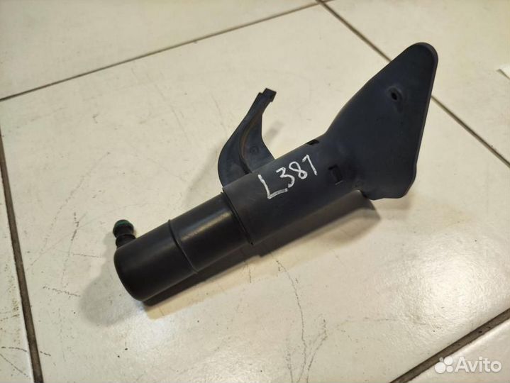 Форсунка омывателя фары Volkswagen Touareg 2 NF 7P