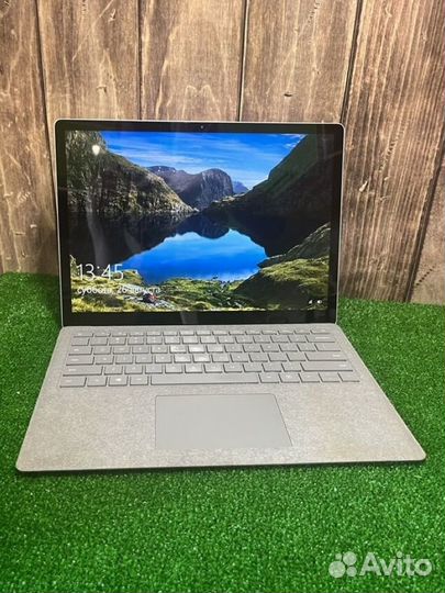 Microsoft Surface Laptop 2 16/256