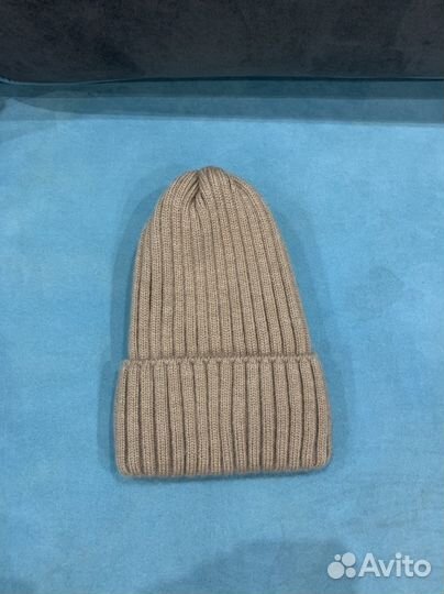 Женская шапка