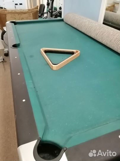 Бильярдный стол