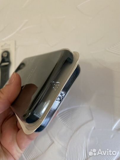 Чехол на iPhone 11