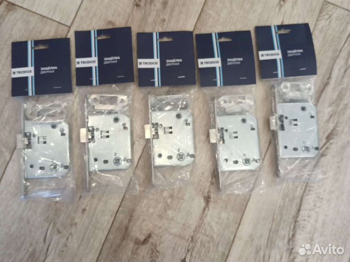 Защелка дверная на можкомнатные двери