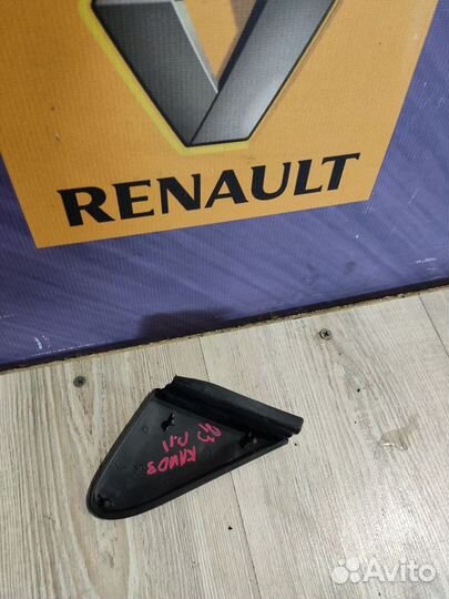 Накладка renault clio 3 Лев