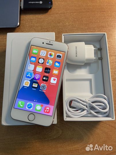 Телефон iPhone 7