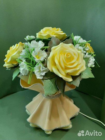 Светильник букет из фоомирана