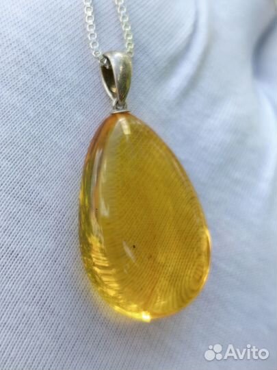 Кулон Балтийский янтарь с серебряной завешкой