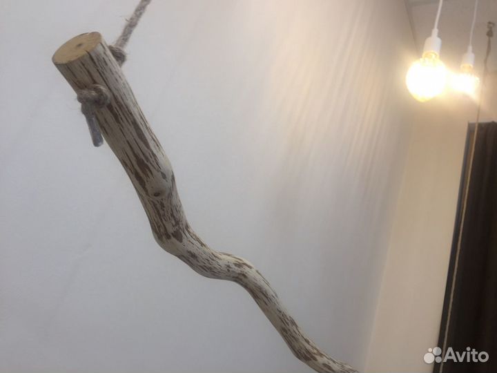 Вешало деревянное