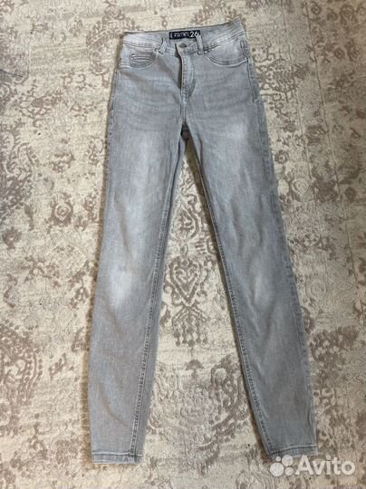 Джинсы женские