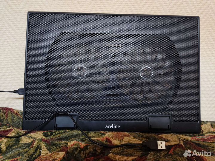 Подставка с охлаждением Aceline