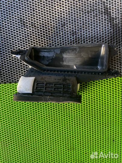 Воздуховод Mazda Cx-7 2008 EG2161151