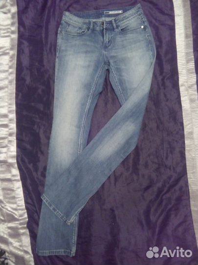 Джинсы