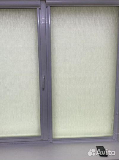 Рулонные шторы блэкаут в коробе V3465