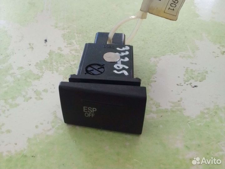 Кнопка esp SsangYong Rexton Y200 665925 (D27DT)