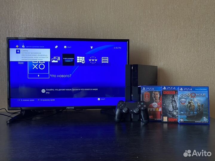 Sony PlayStation 4 + 3 игровых диска