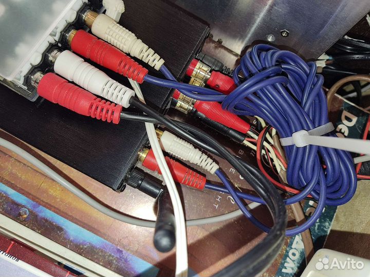 Уселитель2*100 ват блютус+ ламповый предуселитель