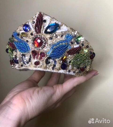 Кокошник ручной работы