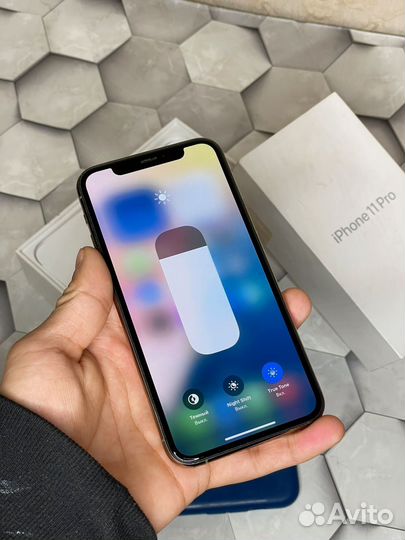 iPhone 11 Pro, 64 ГБ