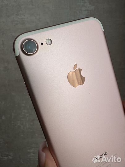 iPhone 7, 32 ГБ