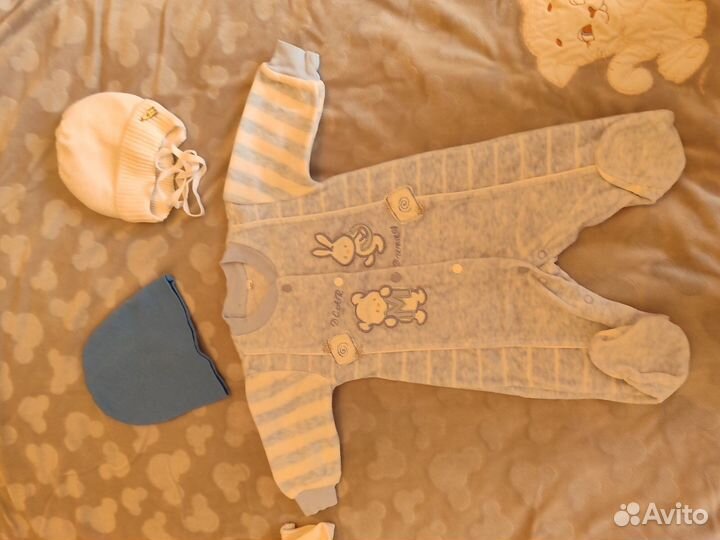 Вещи на новорожденного новые, размер 50- 56