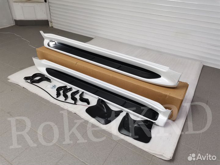 Подножки Toyota Land Cruiser 200 Подсветка