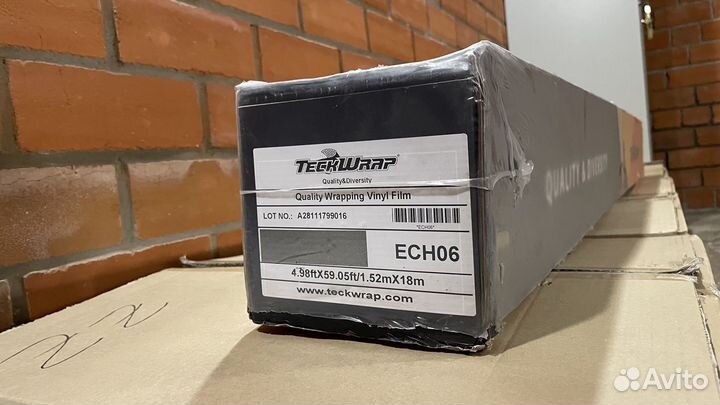 Виниловая пленка для автомобиля