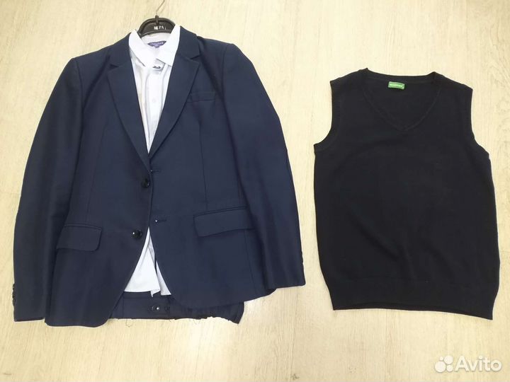 Костюм, рубашка и жилетка, 164 рост