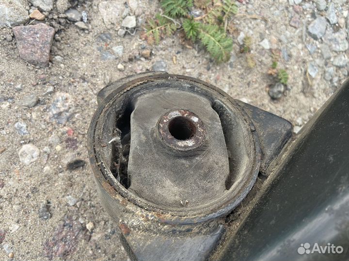 Балка передняя продольная celica t18