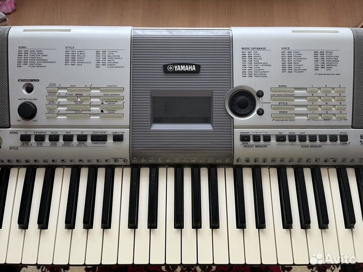 Синтезатор Yamaha psr e403