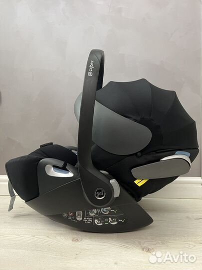 Автокресло Cybex Cloud Z i-Size Deep Black