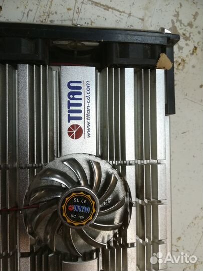 Вентилятор на жесткий диск