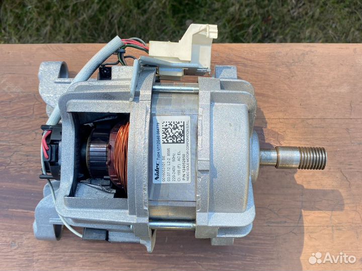 Двигататель стиральной машины zanussi zwy 1100