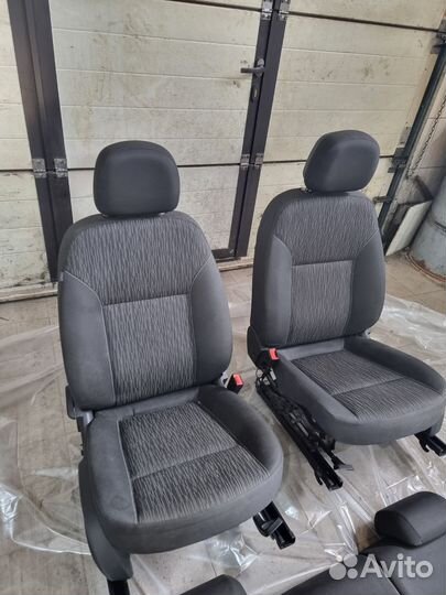 Салон, сиденья Opel Astra J