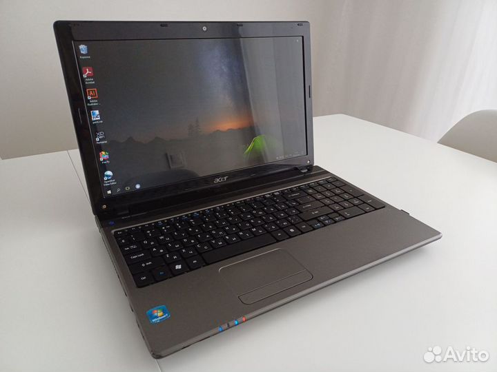 Ноутбук Acer 5560