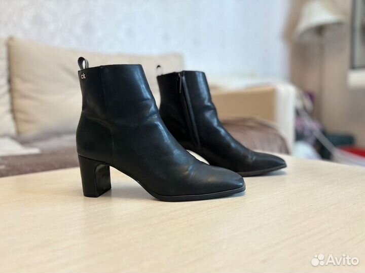 Полусапоги весенние 38 Calvin Klein