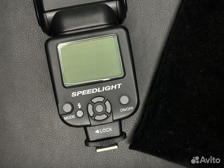 Вспышка камеры nikon triopo TR-950