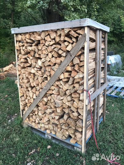 Дрова дуб 2куба на поддоне