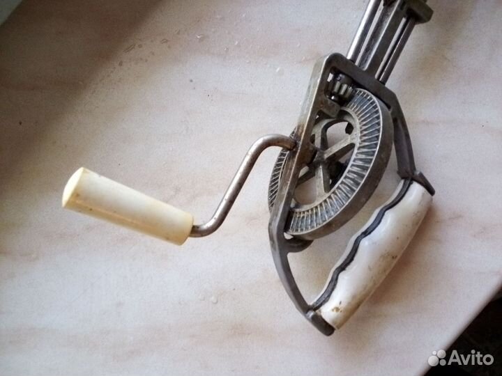Миксер СССР ручной механический. Доставка