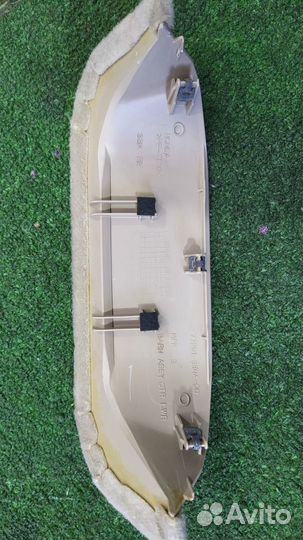 Консоль между сидений Honda Odyssey RA6 F23A 2001