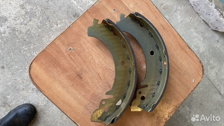 Комплевит колодок заднего тормоза 2 шт