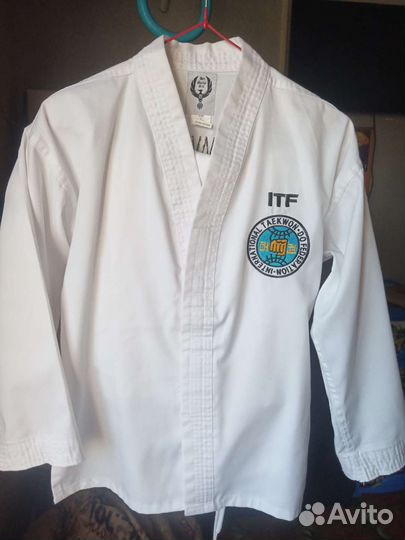 Форма для тхэквондо 140