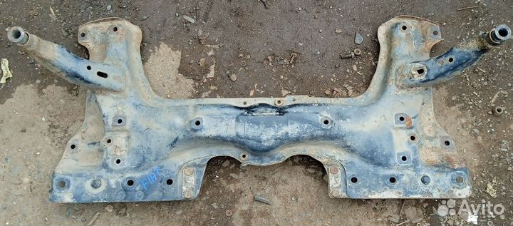 Подрамник Fiat Marea