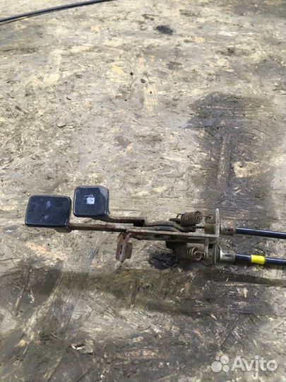 Трос лючка бензобака и богажника Kia Avella седан