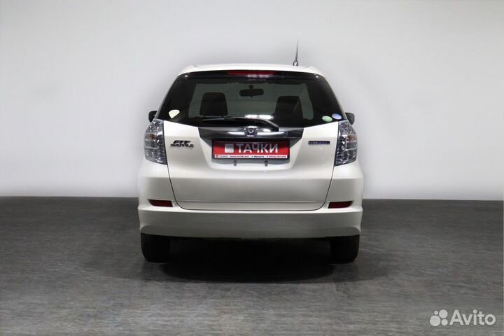 Honda Fit Shuttle 1.3 CVT, 2013, 127 070 км