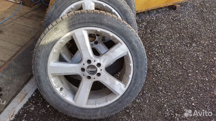Nokian Tyres Hakkapeliitta 7 SUV 275/45 R20